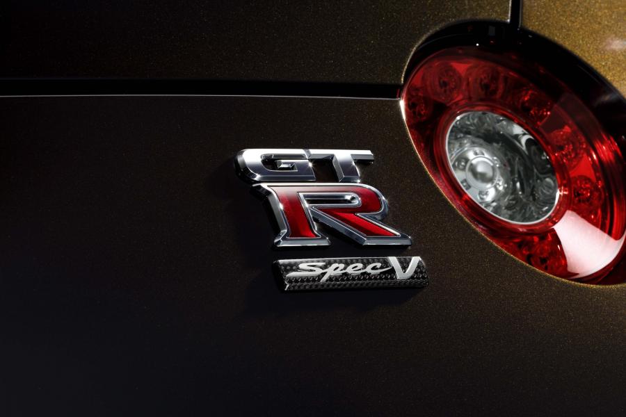  Nissan GT-R Spec V 2009 года  (фото 30 из 40)
